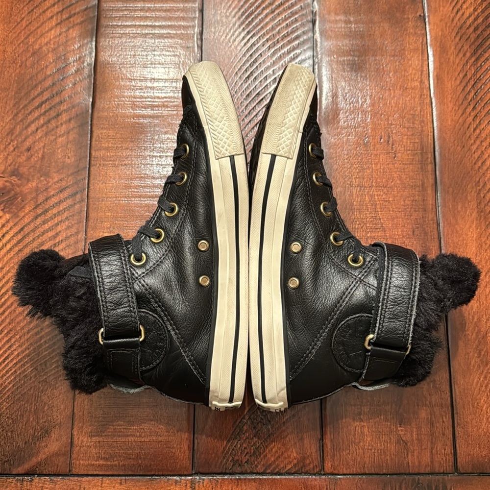 Converse - Picture 4 of 7
